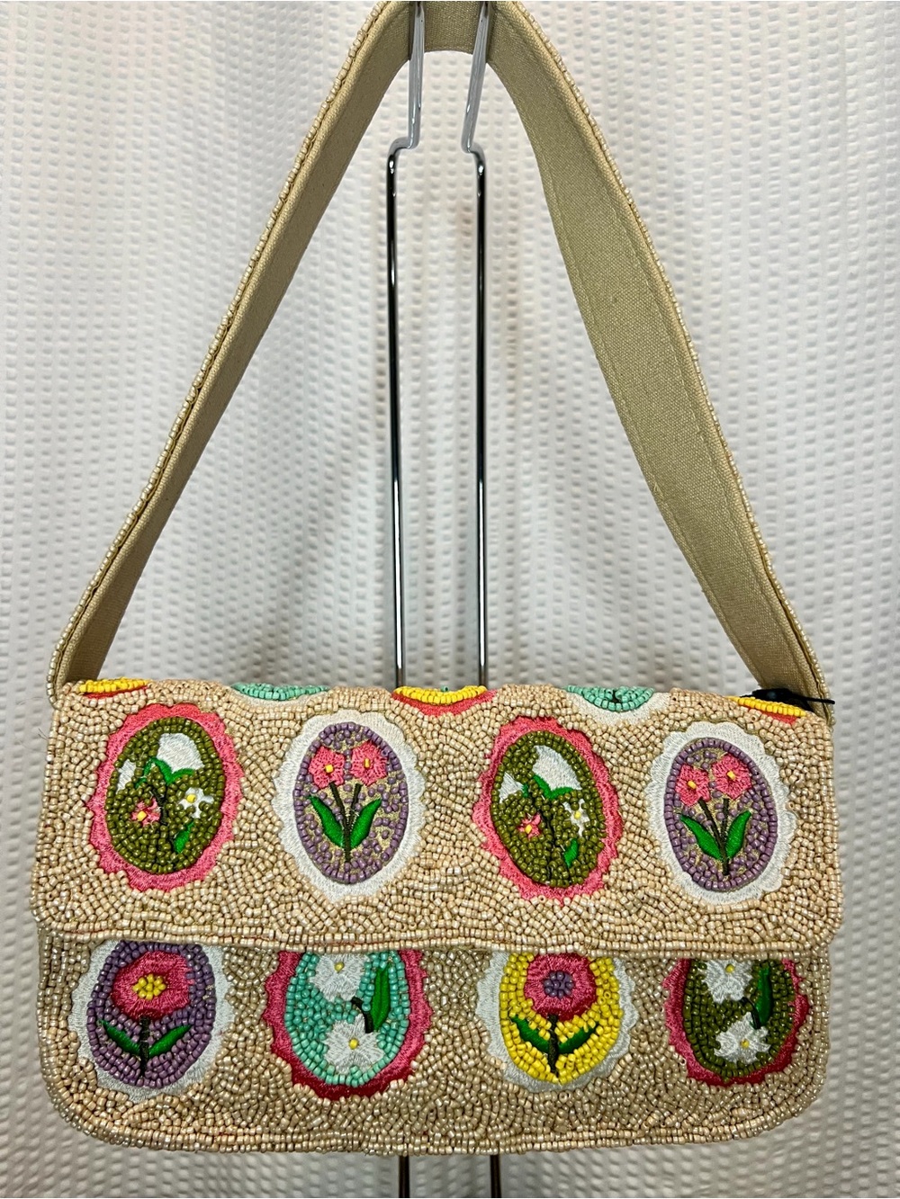Viral Beaded Floral Shoulder Bag!!
